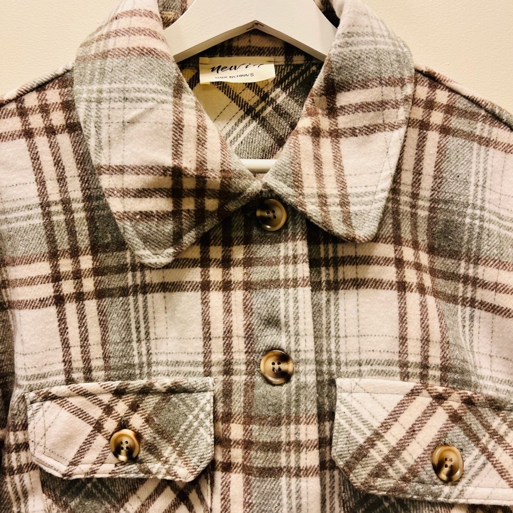 Women's Plaid Shacket - Picture 3 of 7